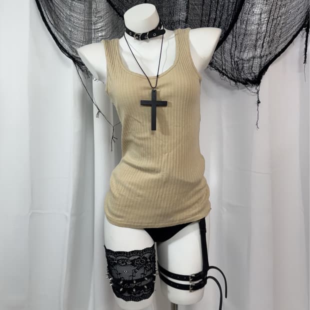 beige sleeveless