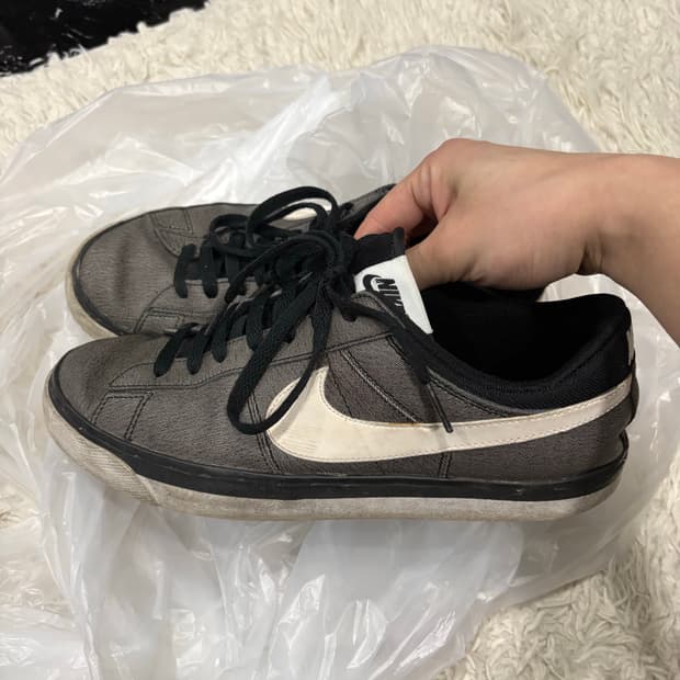 [270mm] 나이키 코트 레거시 스니커즈