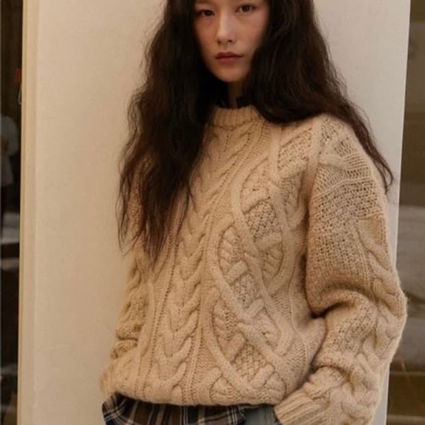 시엔느 SIENNE 울 케이블 니트 스웨터