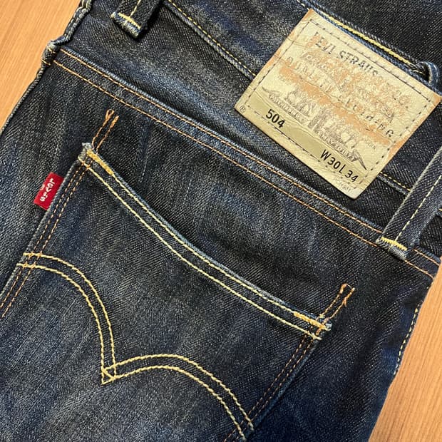 Levis 504