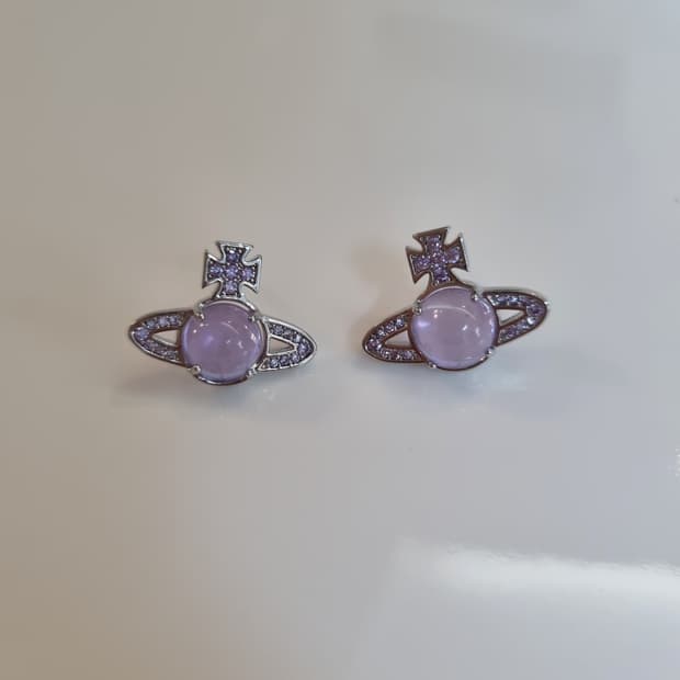 비비안웨스트우드 업사이클링 퍼플볼 귀걸이