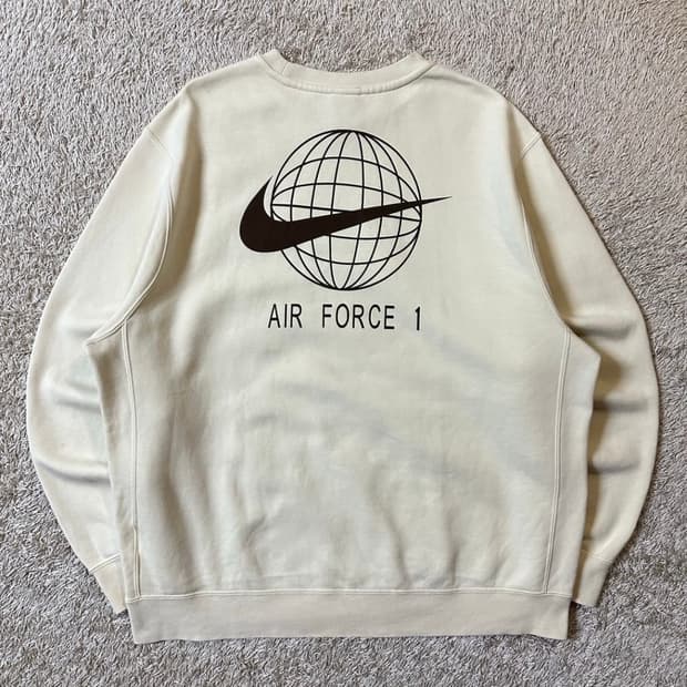 나이키 에어포스 맨투맨