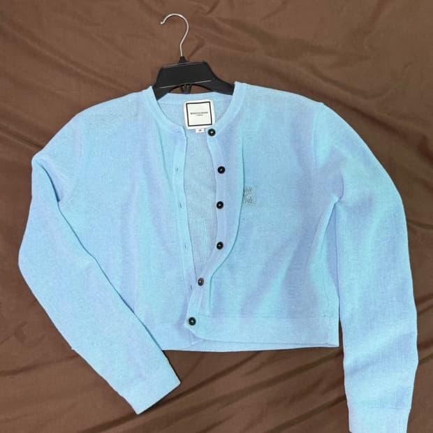 우영미 WOOYOUNGMI 세미 크롭 가디건 38