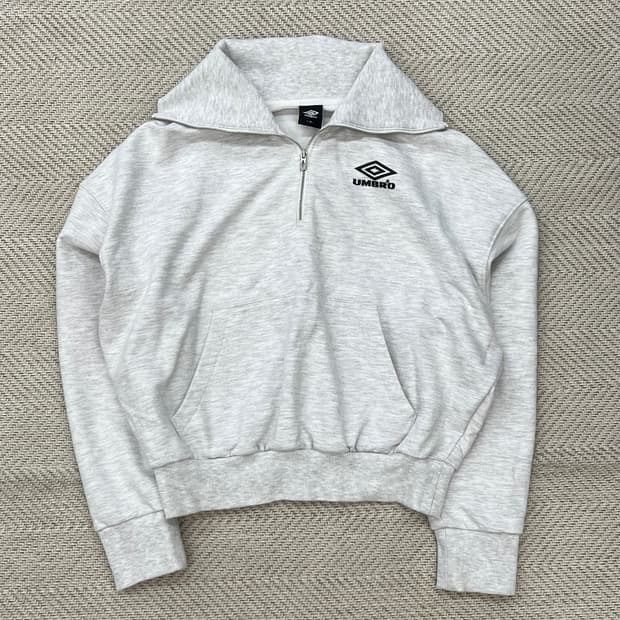 엄브로 하프 집업 맨투맨 r2799