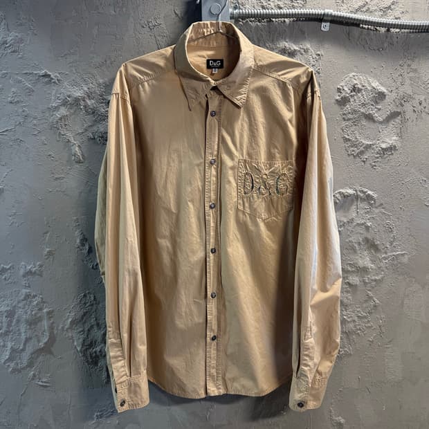 돌체앤가바나 D&G 포켓 로고 셔츠 베이지 38(52)