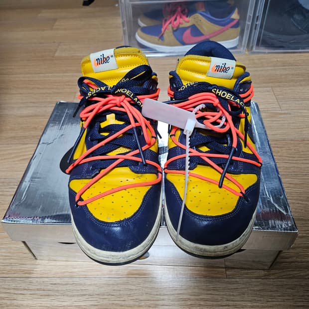 (280) 나이키 x 오프화이트 덩크 로우 유니버시티 골드 미드나잇 네이