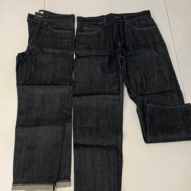 유니클로 U 레귤러피트진 샐비지 데님 31사이즈