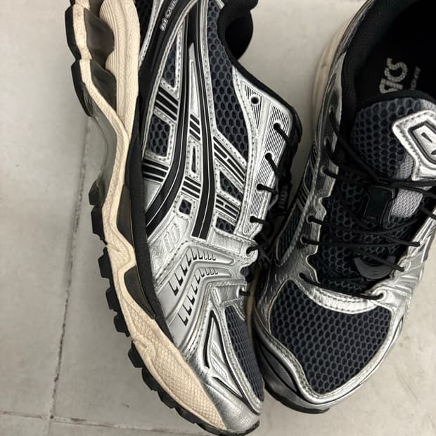 아식스 젤 카야노 14  235