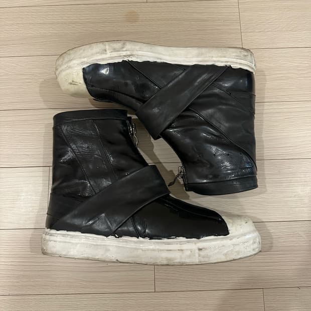 데보아 카프 레더 하이탑