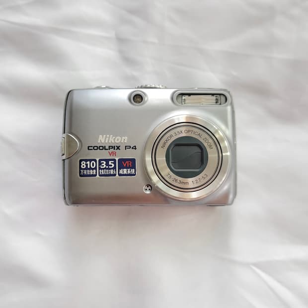니콘 쿨픽스 p4