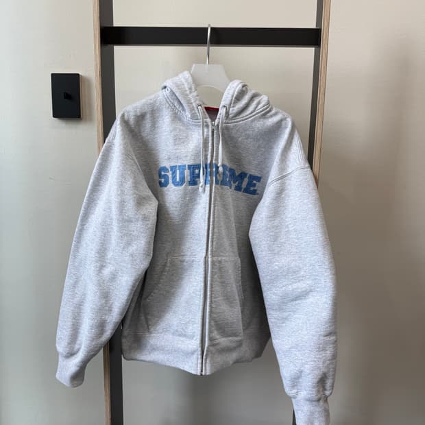 슈프림 컬리지에이트 아플리케 후드 집업 애쉬 그레이