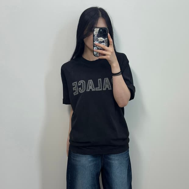 팔라스 콘트라스트 스티치 반팔 티셔츠