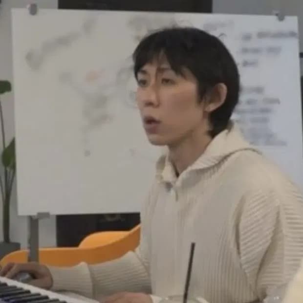 이세이미야케 옴므플리세 후드 집업 아이보리컬러 2사이즈