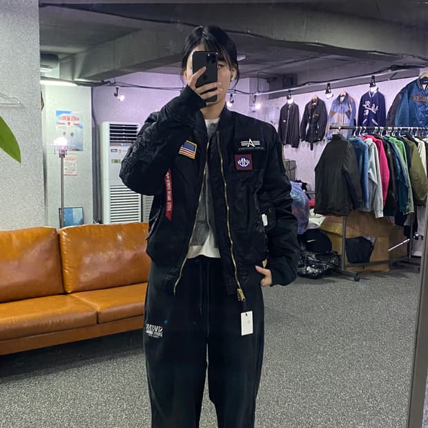 알파인더스트리 리버시블 패치 ma-1 항공 봄버 점퍼 B3226 