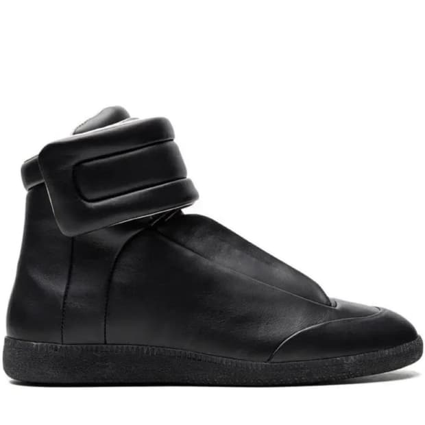 마르지엘라 퓨처 하이 블랙 구합니다