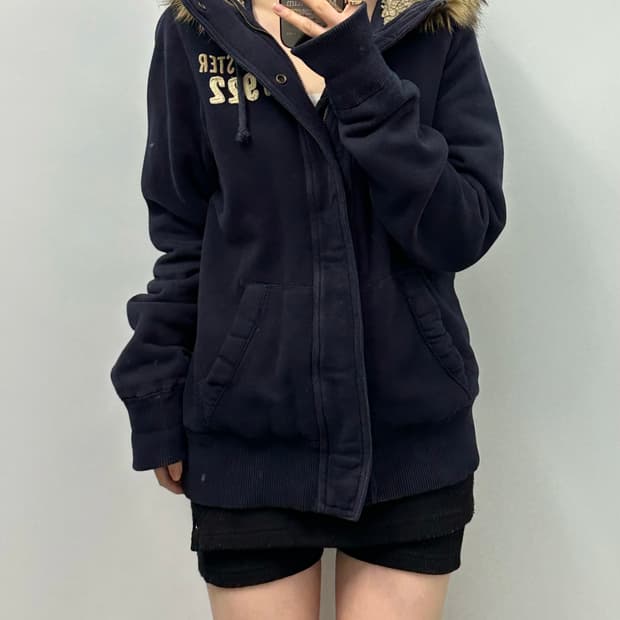 홀리스터 y2k 와투케 네이비 버튼 울프죠 후드집업