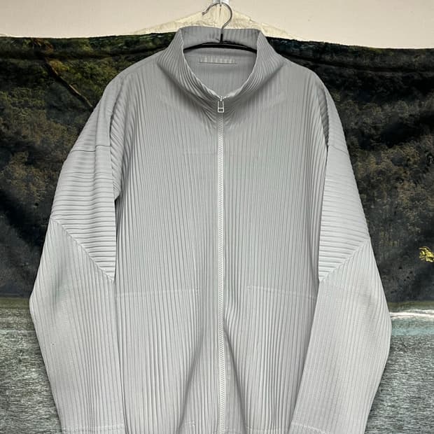 homme plise issey miyake zip up