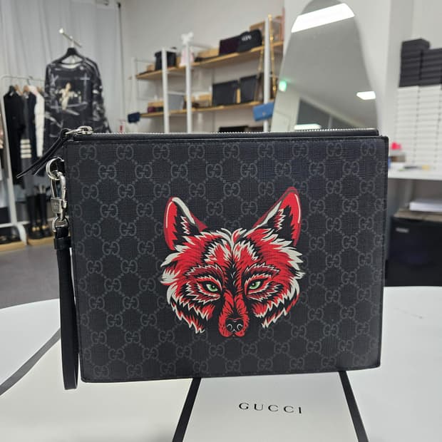 [A급컨디션] 구찌 울프 클러치백