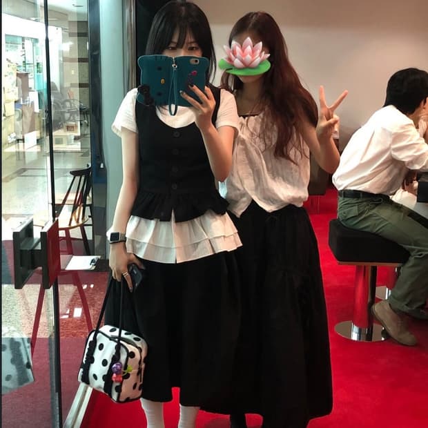 꼼데가르송 블랙 미디스커트