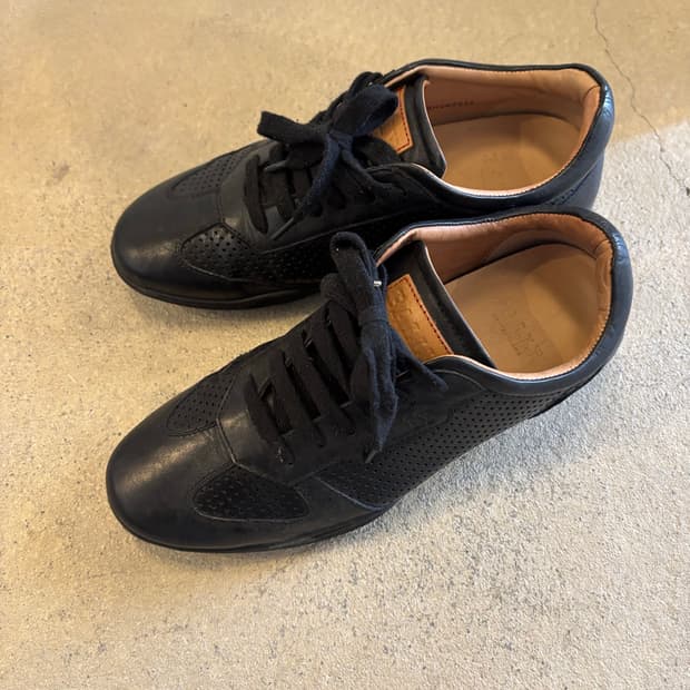 발리 레더 스니커즈