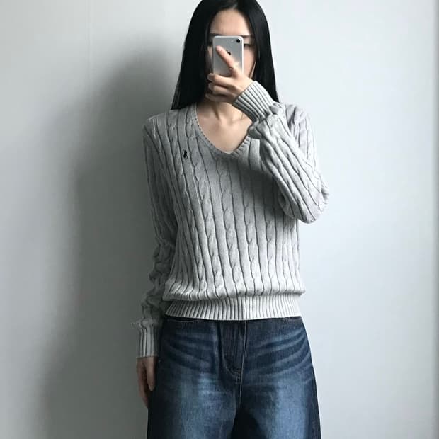 폴로 랄프로렌 신형 그레이 브이넥 꽈배기 니트 