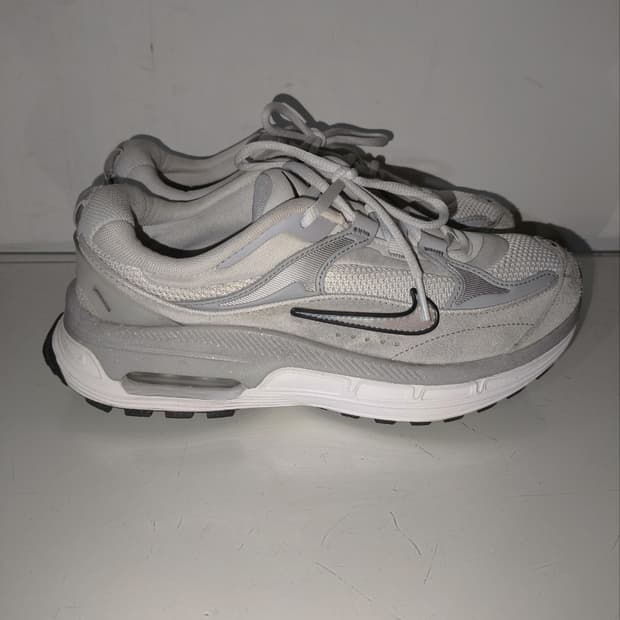 245mm 나이키 에어맥스 블리스 운동화