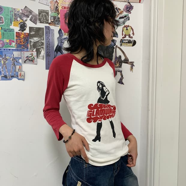 히스테릭 글래머 빅센걸 롱슬리브