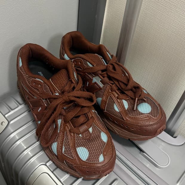 뉴발란스 리치오크크롬 240