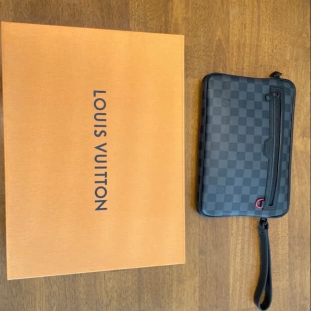 LOUIS VUITTON 루이비통 유틸리티 셔플 클러치 N60324