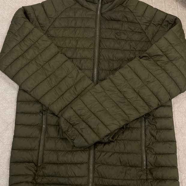 오클리 경량 패딩