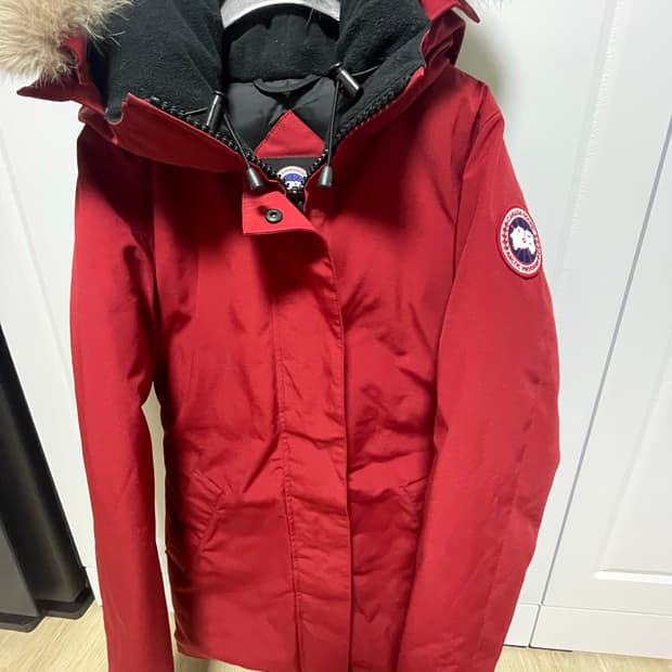 캐나다구스 패딩 새상품급