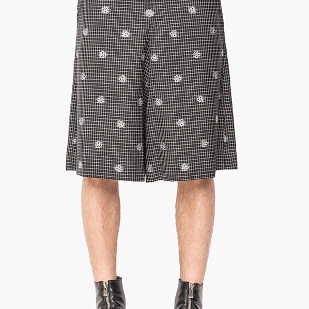 꼼데가르송 옴므플러스 자수 쇼츠