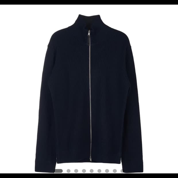 마르지엘라 니트