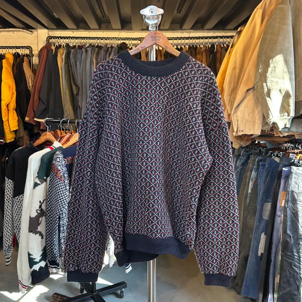 QRE 노르웨이 헤비 울 버드아이 스웨터 니트