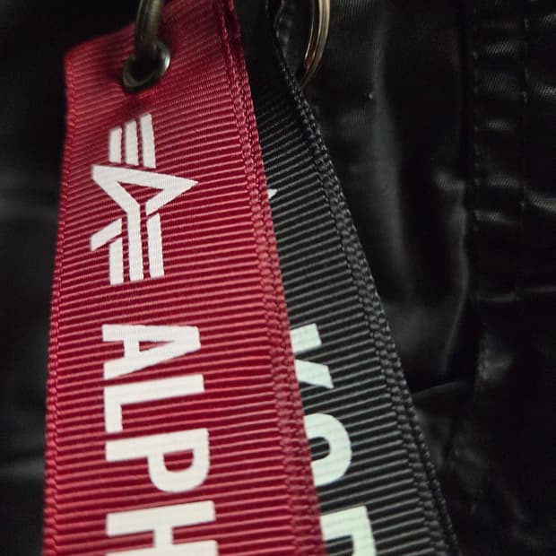 알파인더스트리 ma-1 건메탈 L 새상품