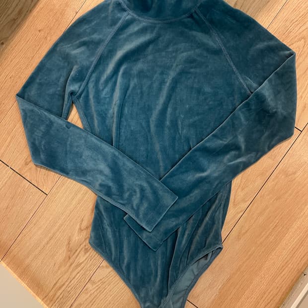 메종유레카 벨벳 바디수트