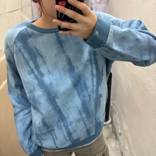 아크네 스튜디오 블루 타이다이 맨투맨