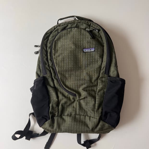 00s 파타고니아 라이트와이어 백팩 