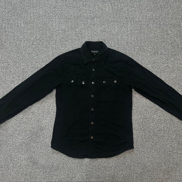 Roushatte standard black Western Shirt.