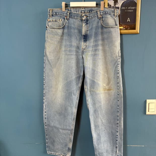 00‘s vtg Levis 560 denim pant.