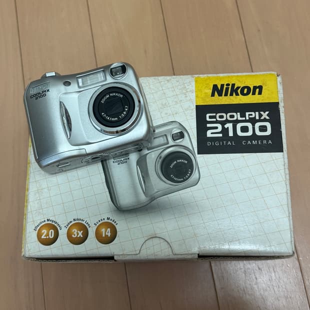 니콘 쿨픽스 2100 실버 풀박스