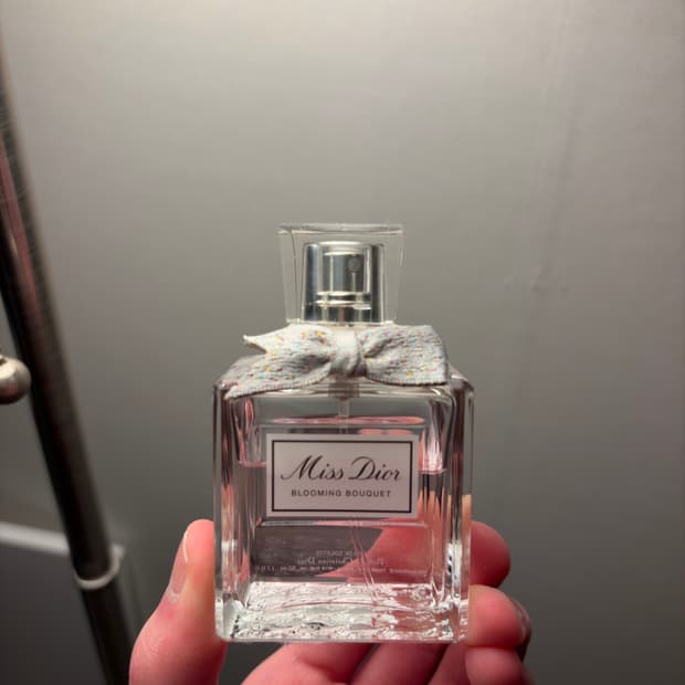 디올 미스 디올 블루밍 부케 오드 뚜왈렛