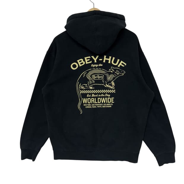오베이X허프 레빗레이스 후드티