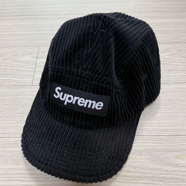 슈프림 코듀로이캠프캡 7만원