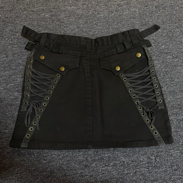 와이즈걸 빈티지 펑크 레이스업 미니스커트