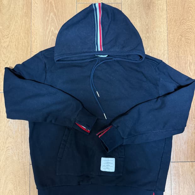 [size 4] 톰브라운 백삼선 후드