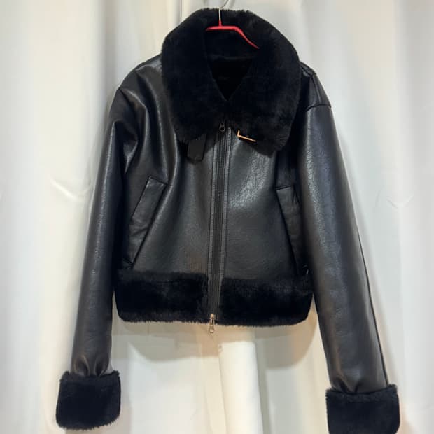 보헤미안 서울 무스탕 블랙