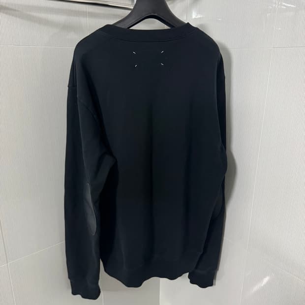 마르지엘라 엘보패치 맨투맨 50