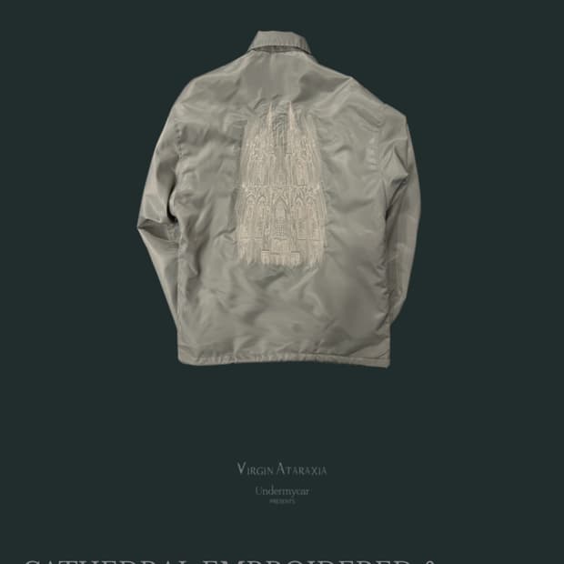 구해요)) 언더마이카 대성당 코치자켓