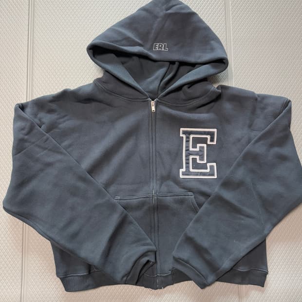 (L) ERL 25시즌 블랙 바시티 후드 집업 